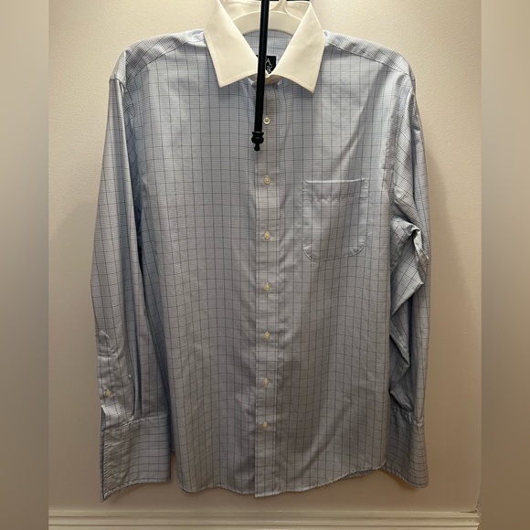 Jos. A. Bank Executive Collection Tailored Fit shirt - Picture 1 of 3